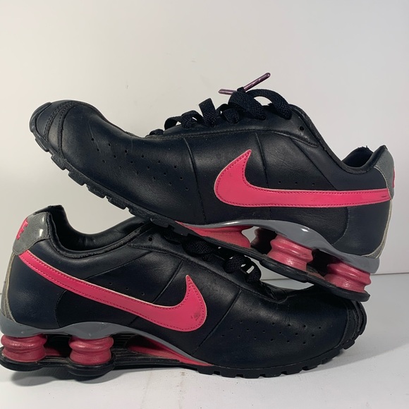 Women’s 9.5 Shocks - Picture 6 of 7